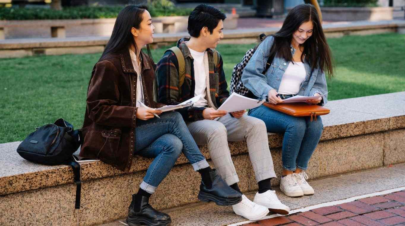 uk-university-intakes-guide